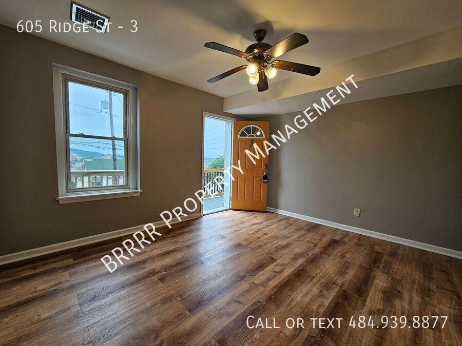 605 Ridge St #3 - Photo 6 of 20