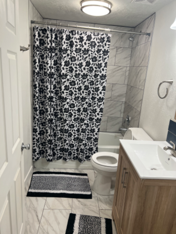 690 Cambridge Dr - Photo 6 of 13