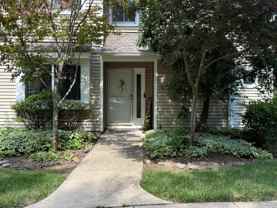 9 Arrowwood Ln - Photo 1 of 1