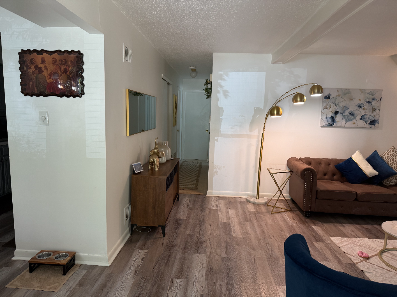 9 Arrowwood Ln - Photo 3 of 14