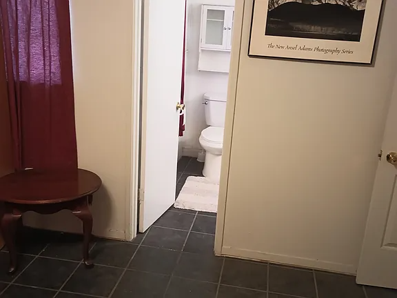 1823 W 18th St - Photo 3 of 20