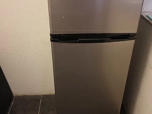 1823 W 18th St - Photo 6 of 20