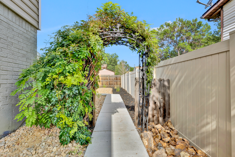 1319 South Lincoln Street - Photo 3 of 19