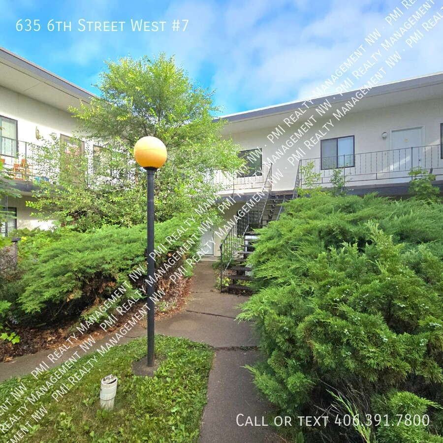 635 6th St W - Photo 2 of 7