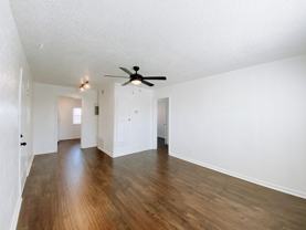 1722 N Lindsay Ave - Photo 1 of 1