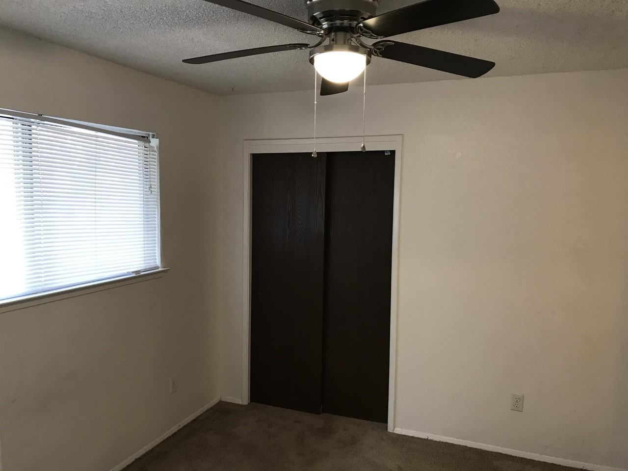 621 15th Street - Photo 4 of 16