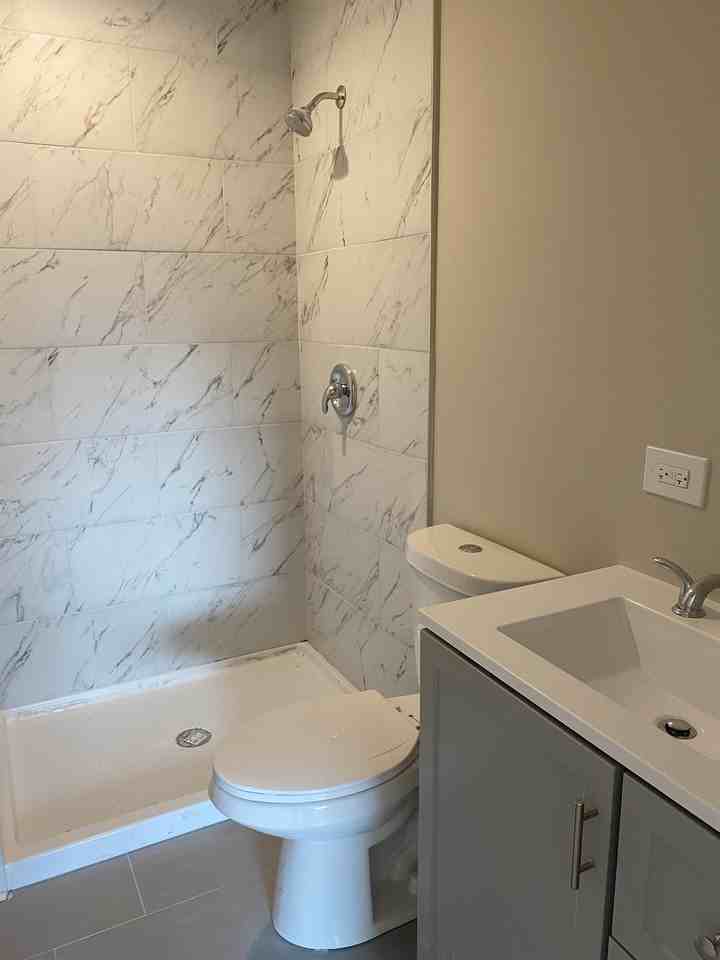 Damen - Photo 7 of 14