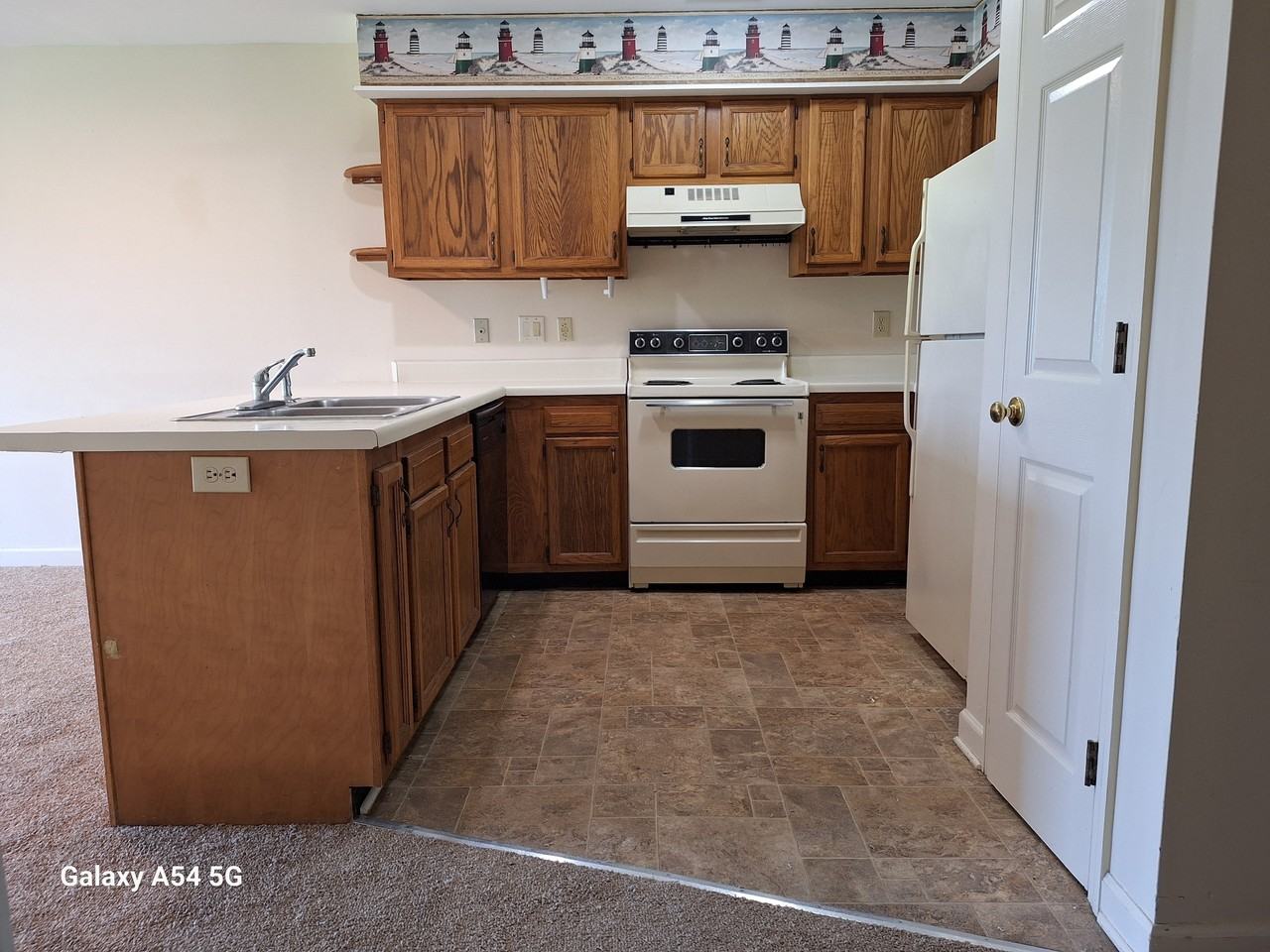 1800 Bay Street Unit 109 - Photo 3 of 10