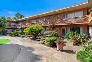 featured image of 4320 Leeland St