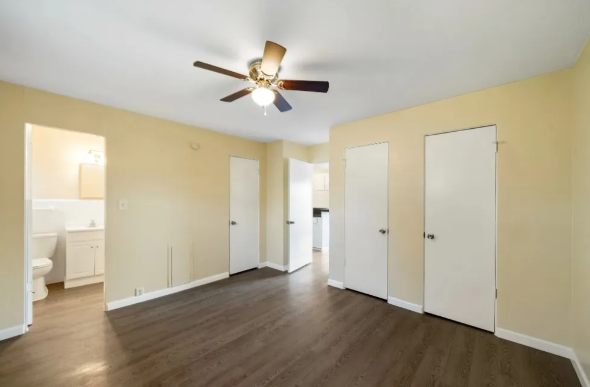 4320 Leeland Street - Photo 3 of 50