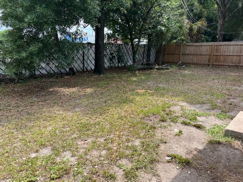 1405 College Park Lane, Unit B - Photo 4 of 4