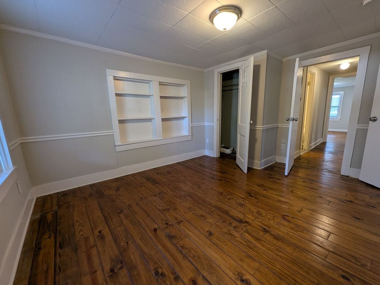 1017 England St Ne - Photo 3 of 10