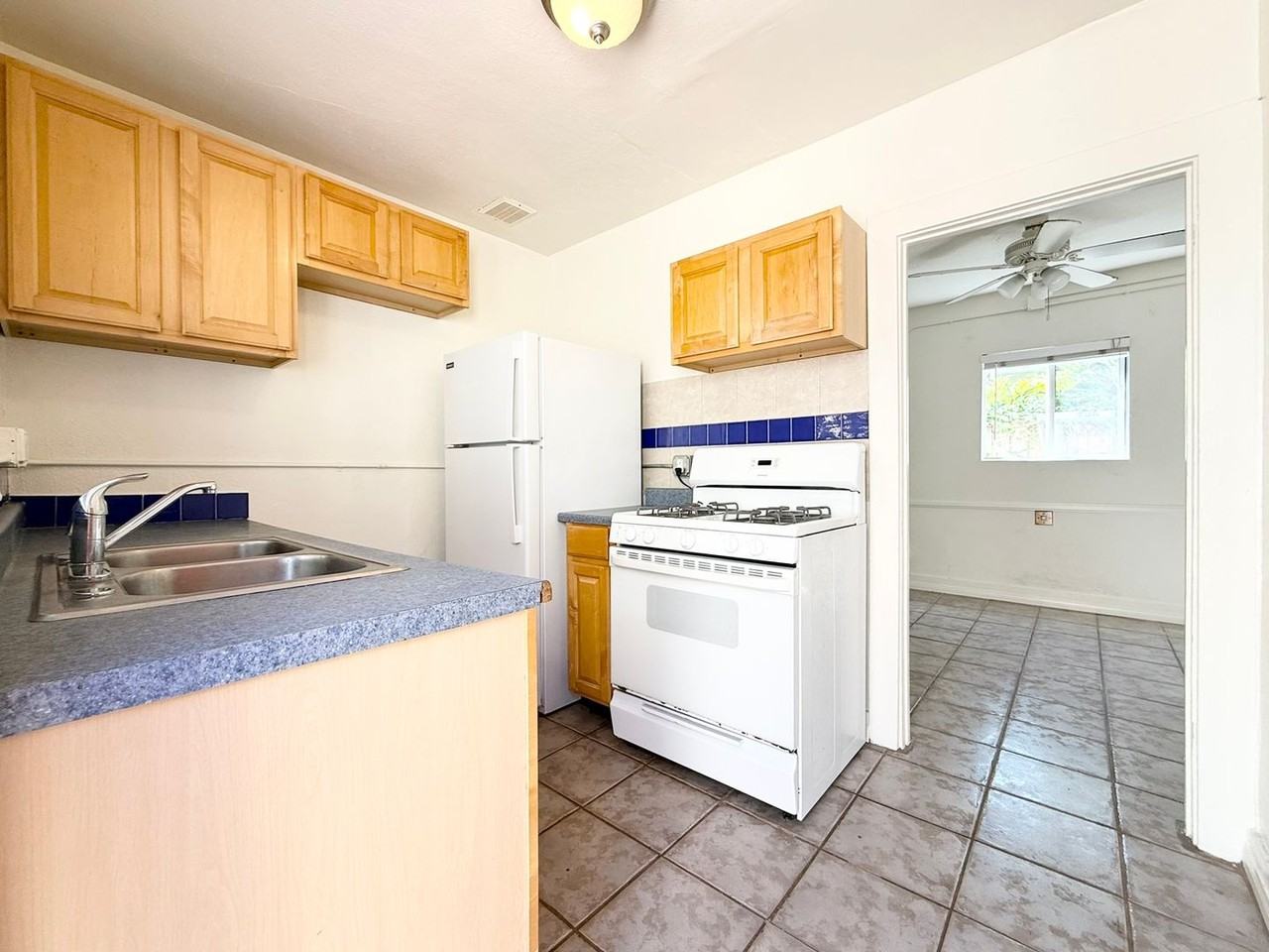 Quaint Complex in the Heart of Downtown Oceanside - Photo 2 of 23