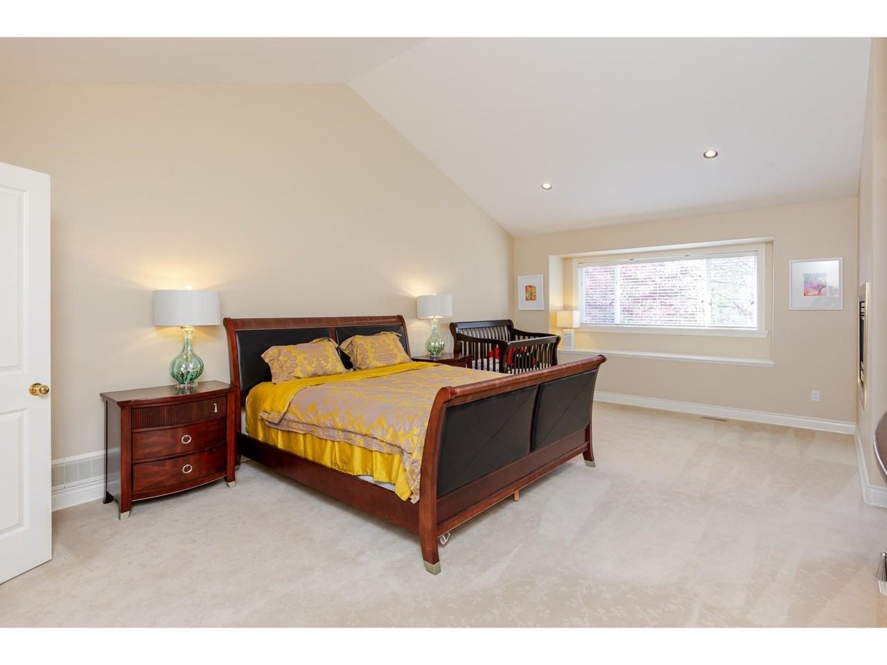 2125 138A St - Photo 3 of 15