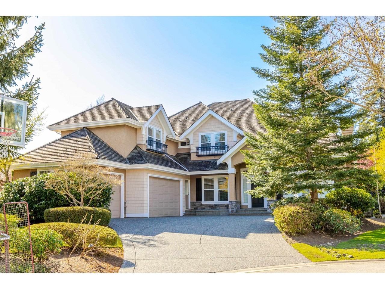 2125 138A St - Photo 2 of 15