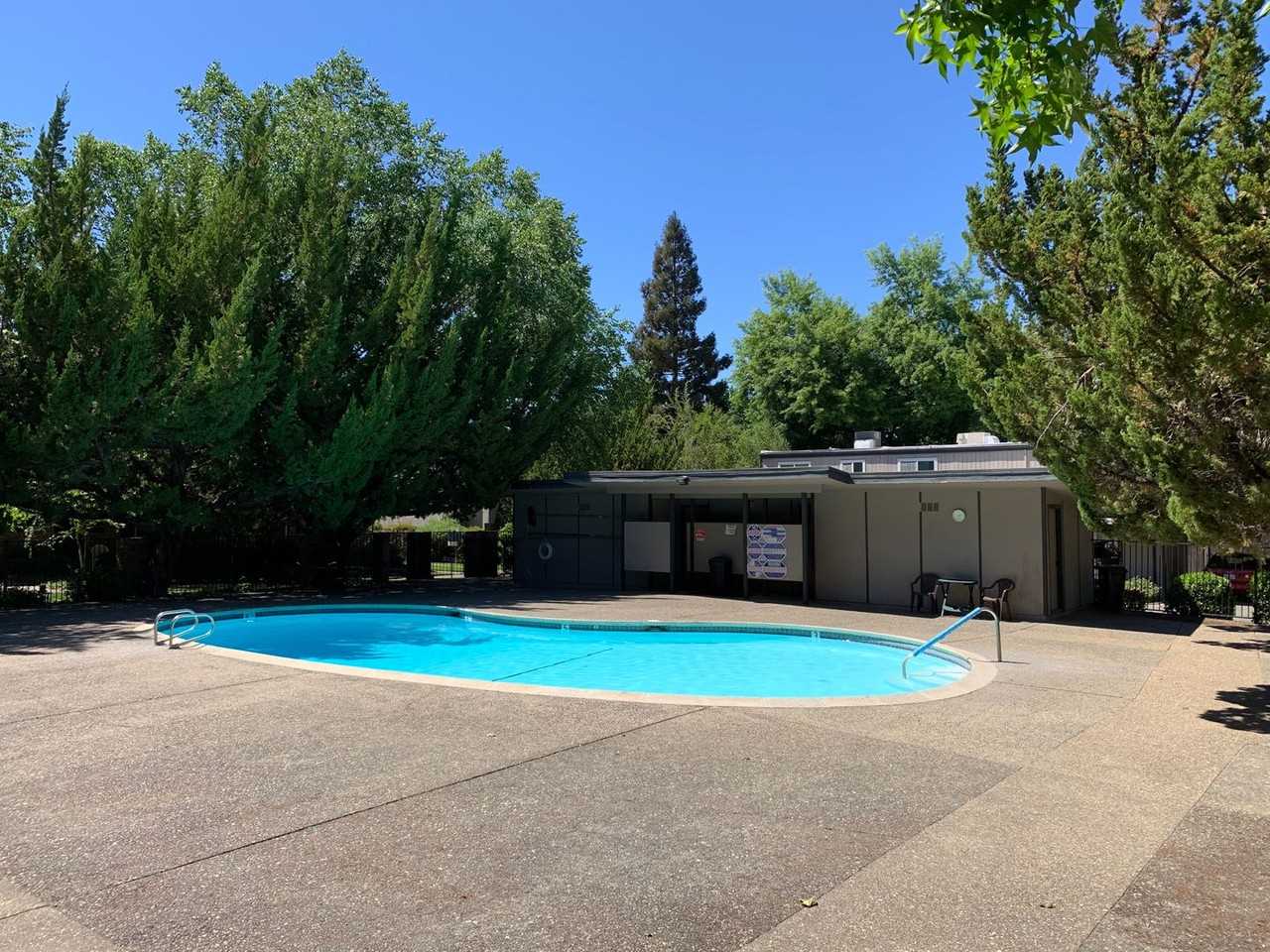 7532 Fairway Two Avenue - Photo 2 of 11