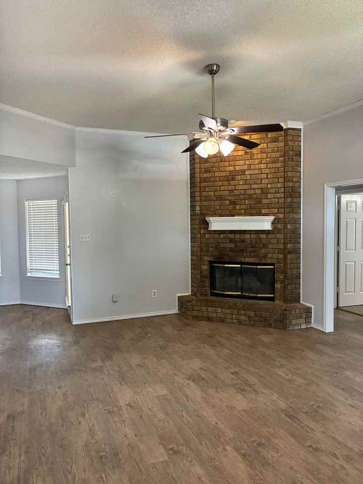 5909 69th Pl - Photo 2 of 26