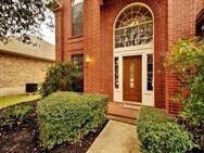 16113 Braesgate Dr - Photo 2 of 10