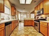 16113 Braesgate Dr - Photo 3 of 10