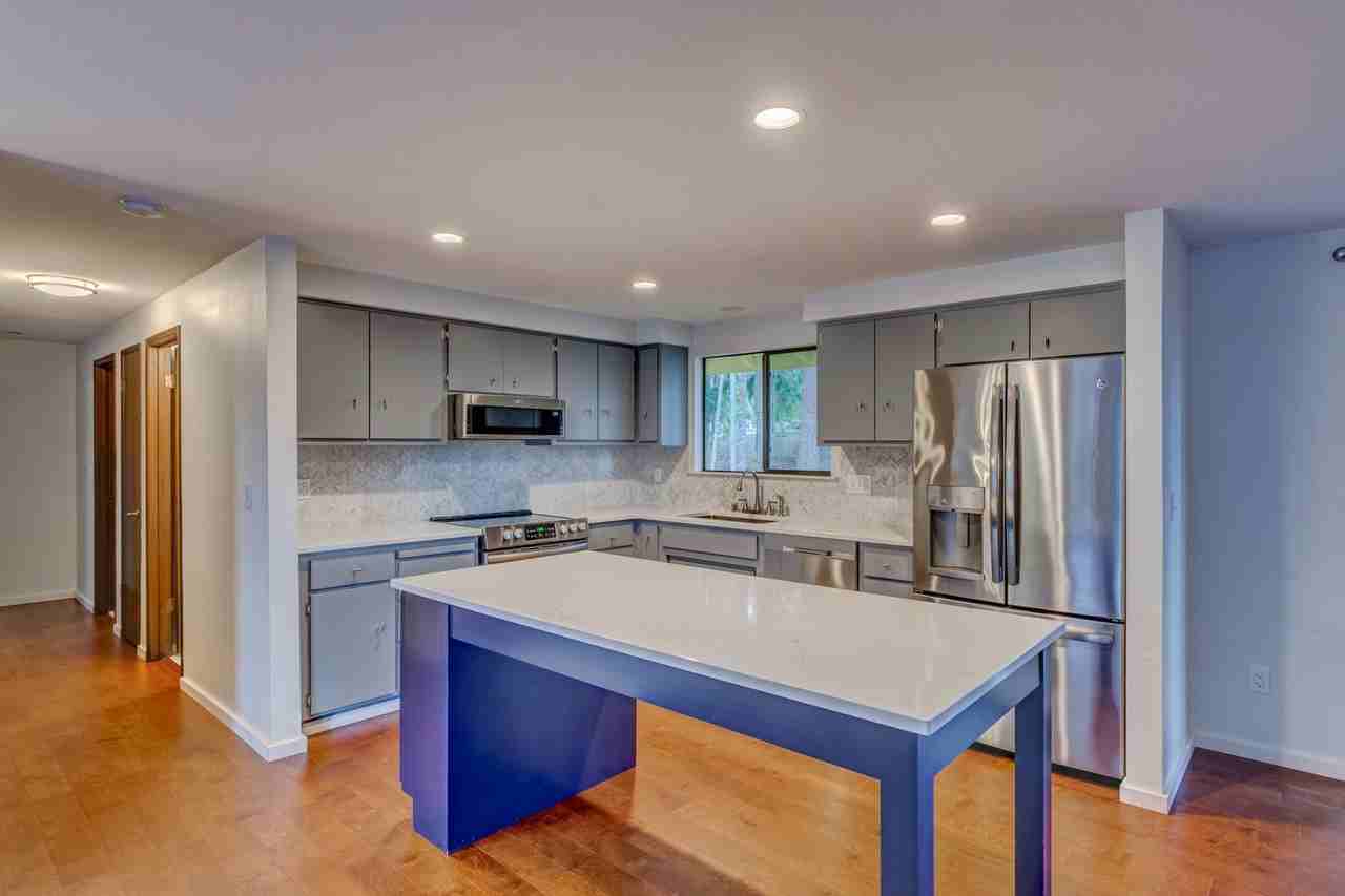 742 Sw 11th Ct - Photo 5 of 31