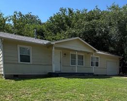 6422 N Main St - Photo 1 of 1