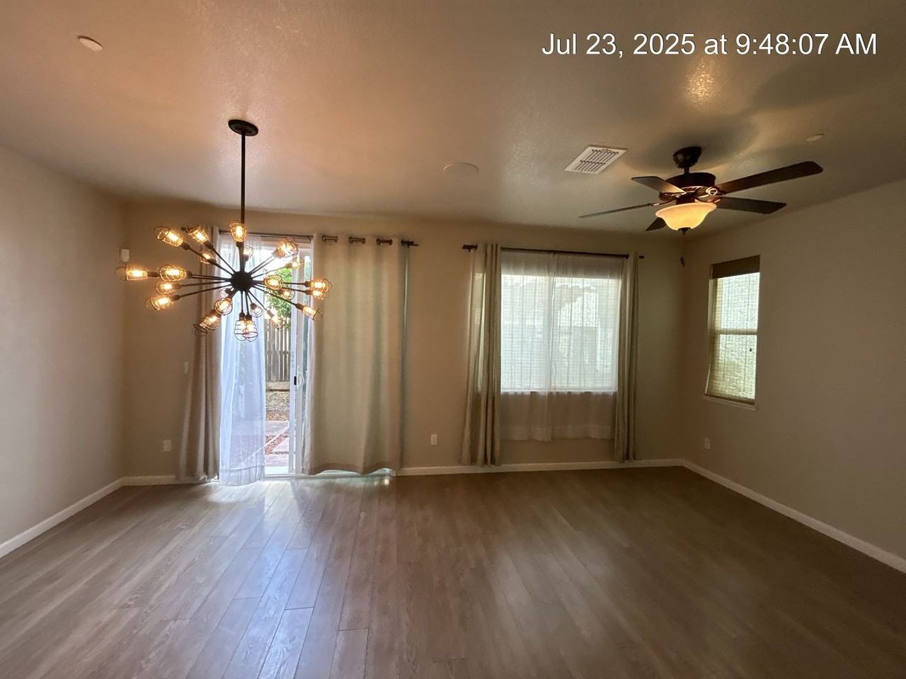 2479 Erickson St - Photo 3 of 17