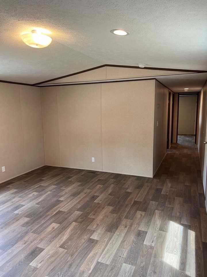 1008 Evergreen Dr - Photo 6 of 20