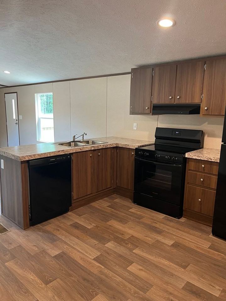 1008 Evergreen Dr - Photo 7 of 20