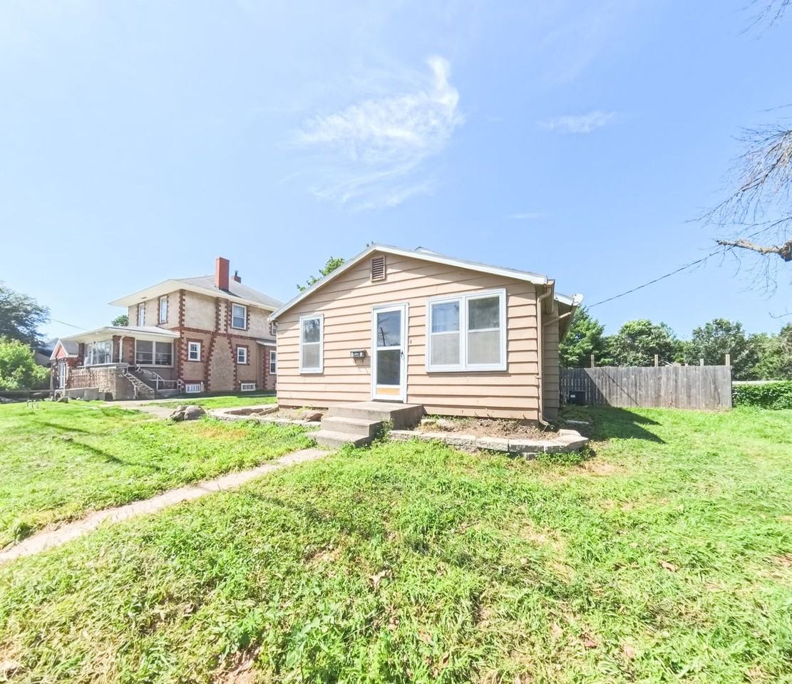 1218 Greene St - Photo 2 of 18