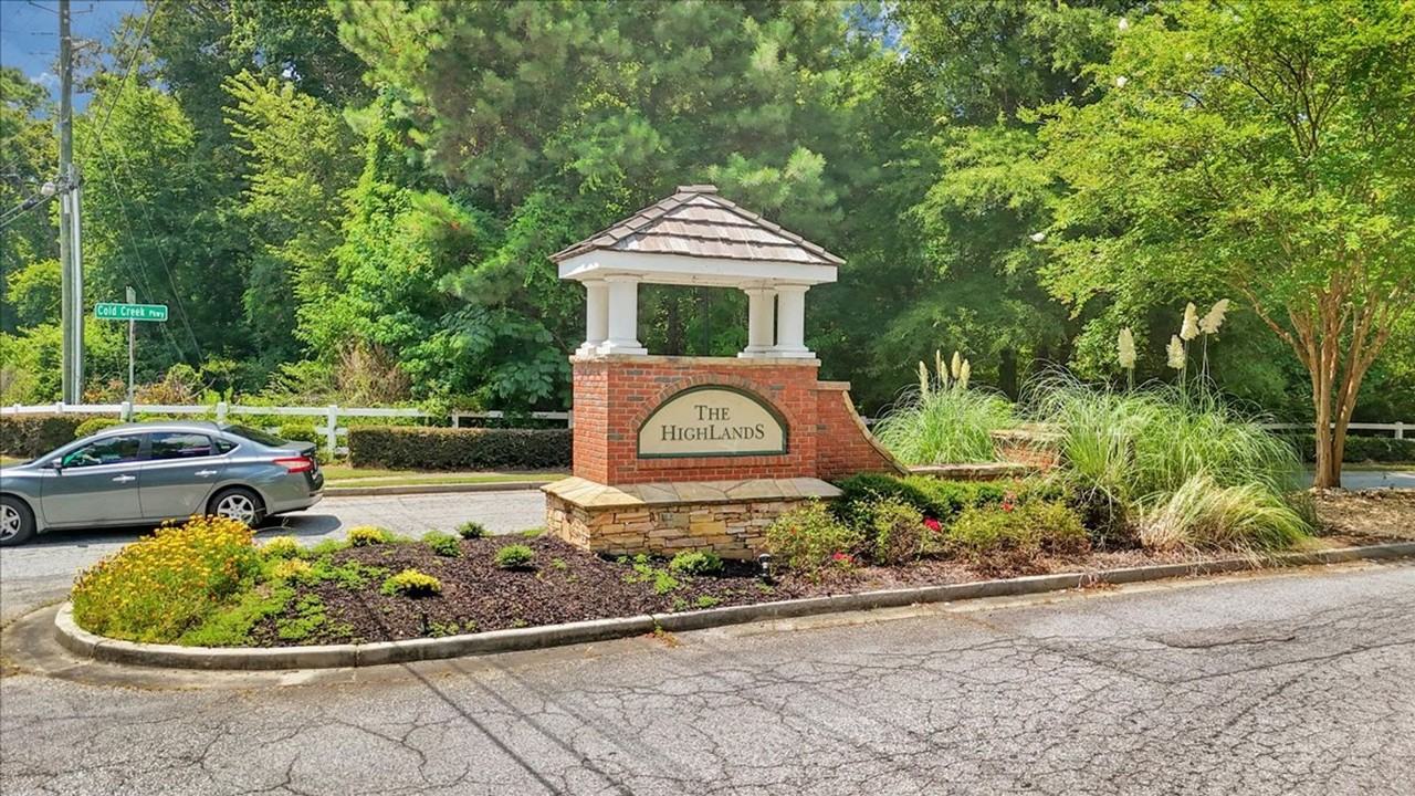 116 Poplar Pass - Photo 2 of 34