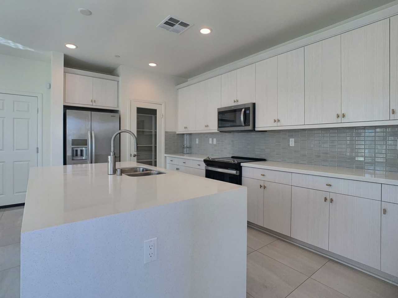 2730 Pepino St - Photo 3 of 19
