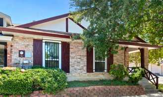 5222 E Rolling Ridge Dr - Photo 1 of 1