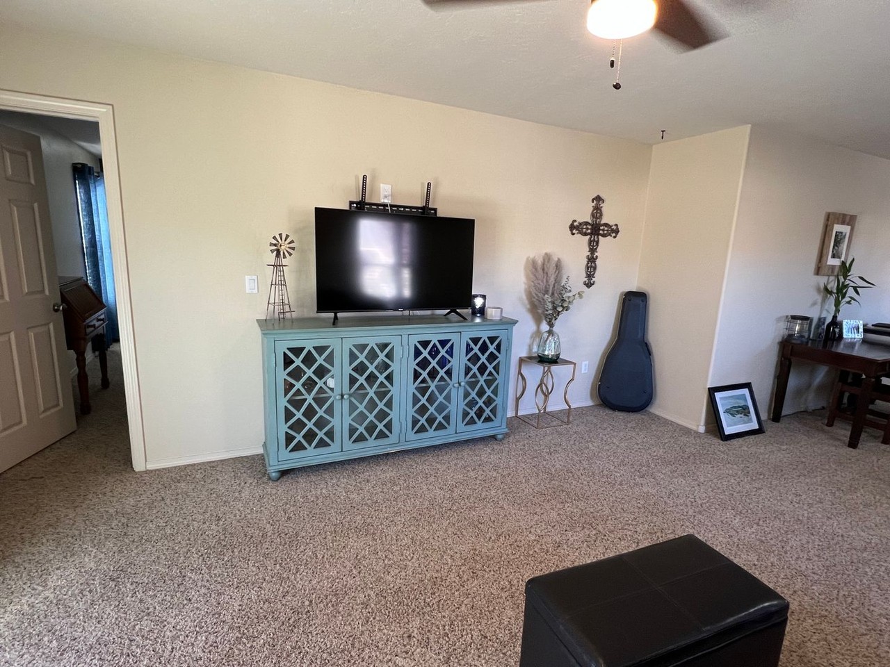 2524 Las Alturas Ct - Photo 5 of 12