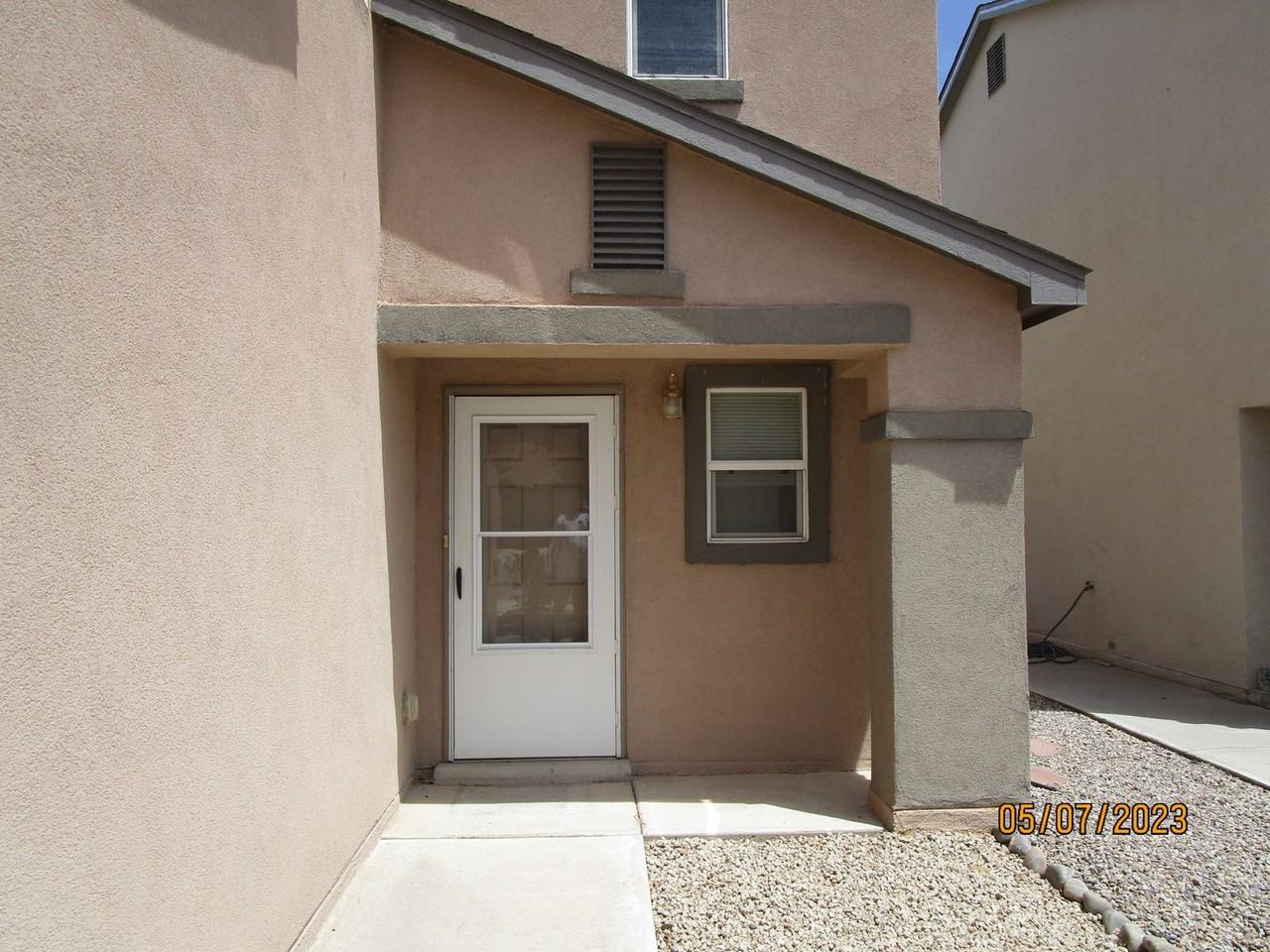 11108 Fiesta Park Nw - Photo 3 of 21