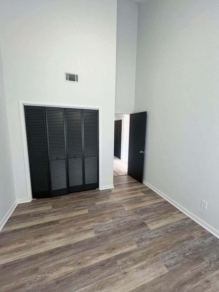 4790 Champion Way - Photo 5 of 21