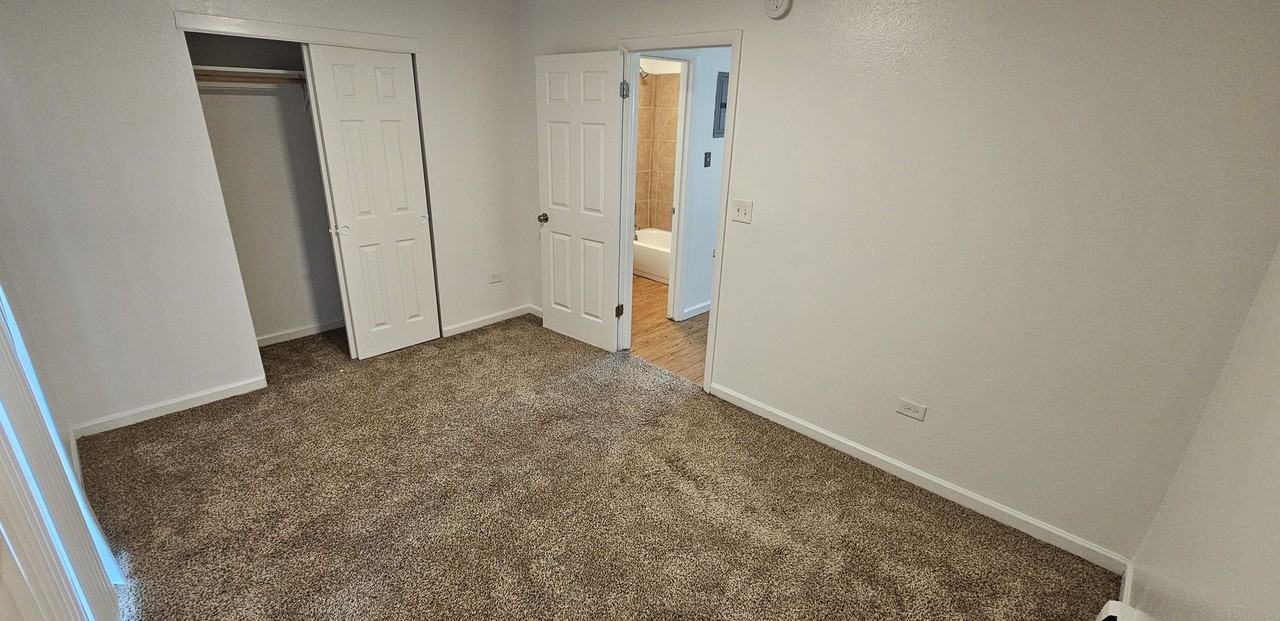 721 Depew St #3 - Photo 6 of 8