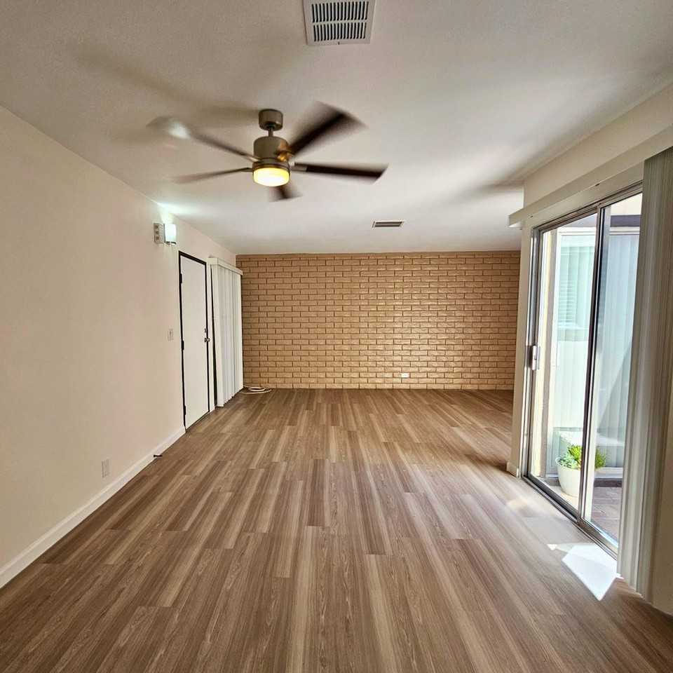 3016 Saint George St #E - Photo 7 of 27