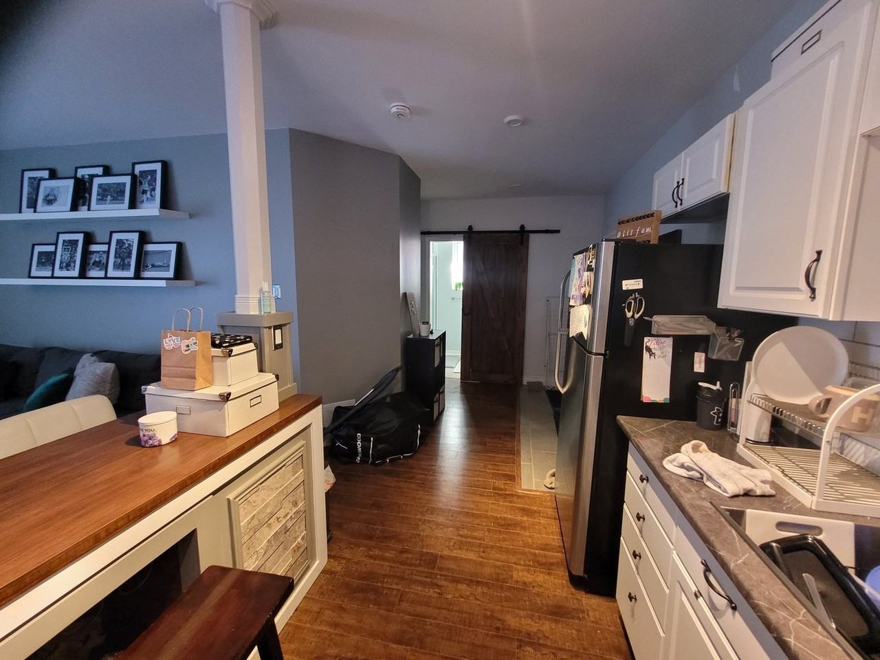 114 Country Lane - Photo 2 of 11