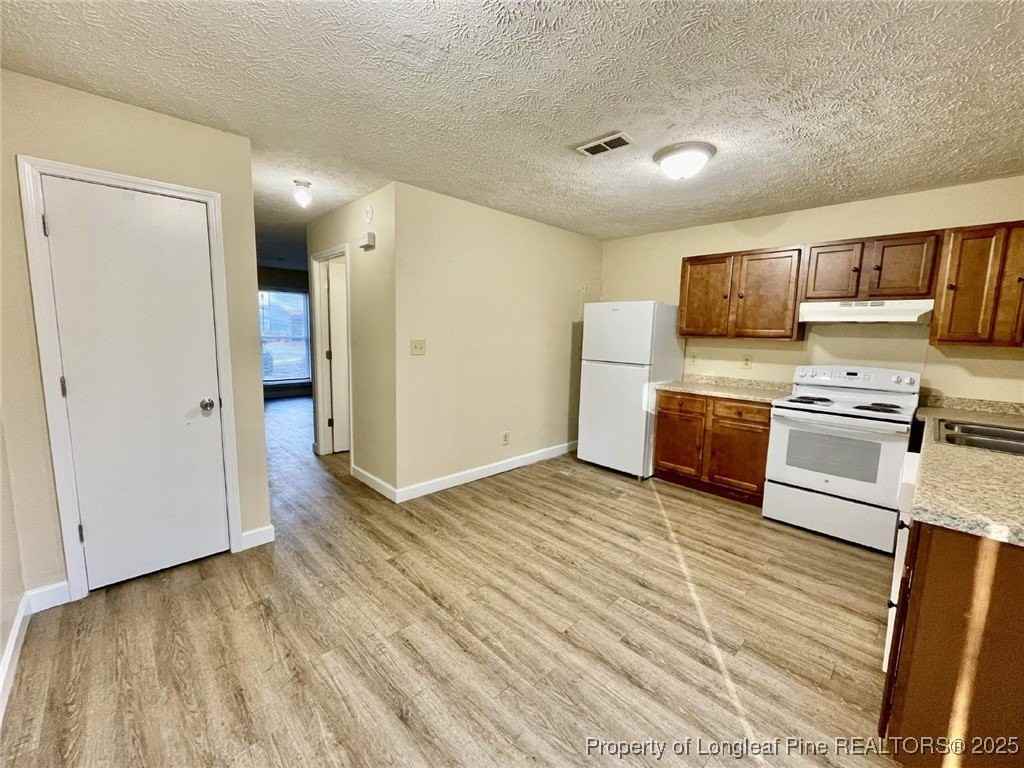 5846 Aftonshire Dr - Photo 5 of 11