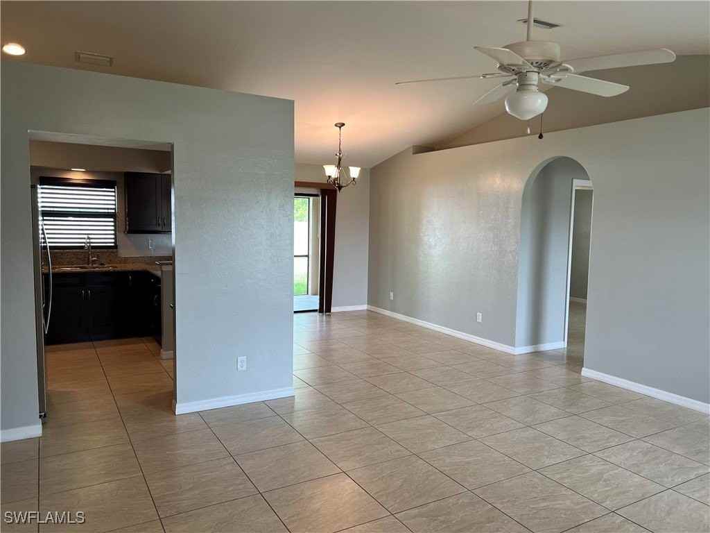 427 Ne 17th Ave - Photo 6 of 22