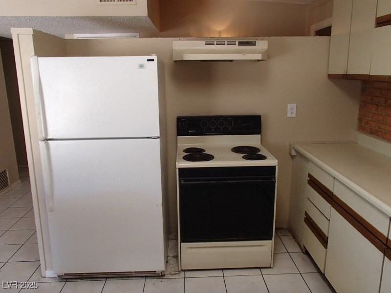 1880 Caballero Way - Photo 5 of 15