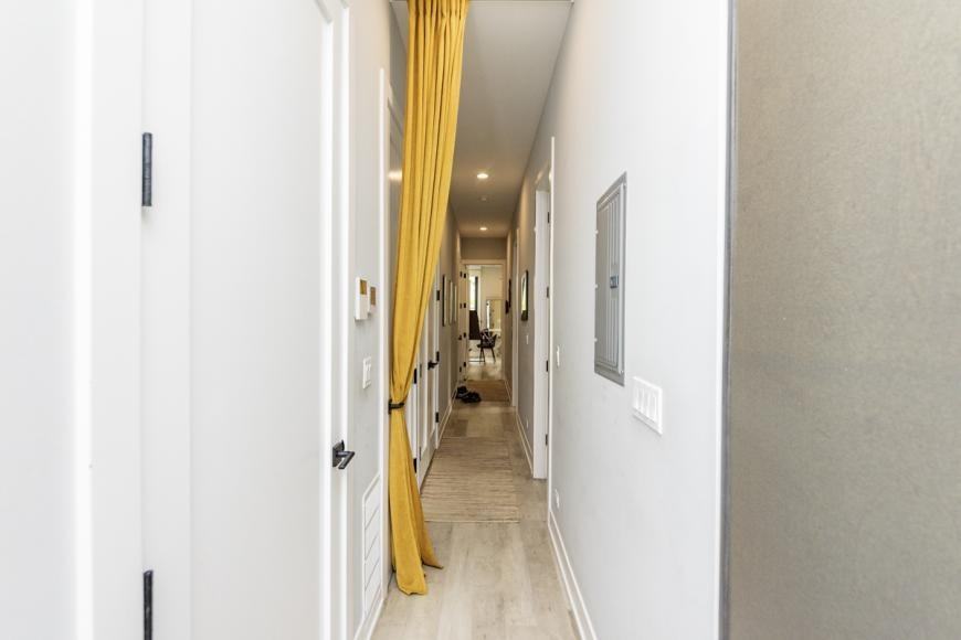 1638 North Sedgwick Street - Photo 7 of 10