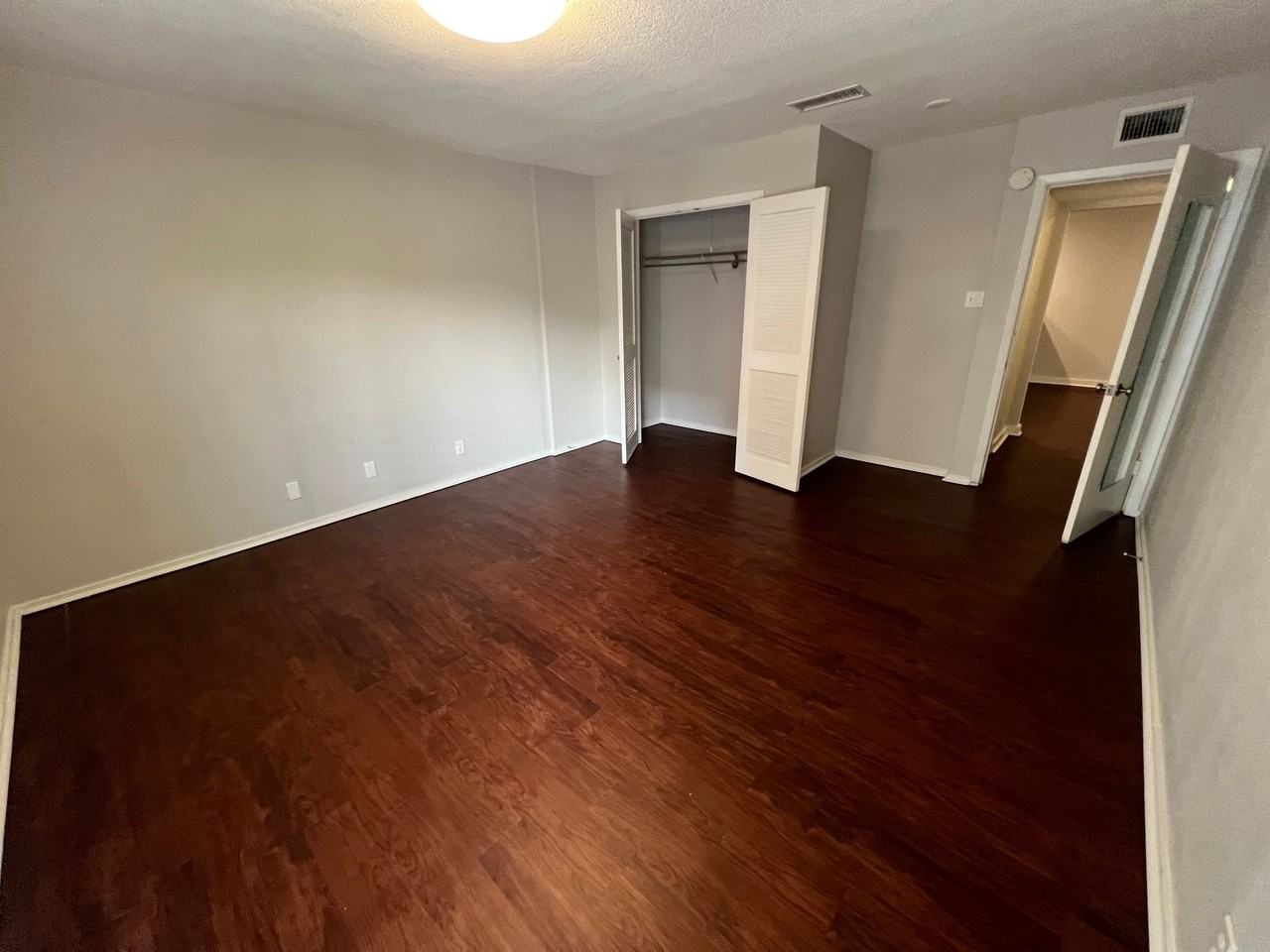 Nob Hill Homes - Photo 5 of 20