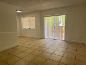 1821 Ne 168th St #B1 - Photo 1 of 1
