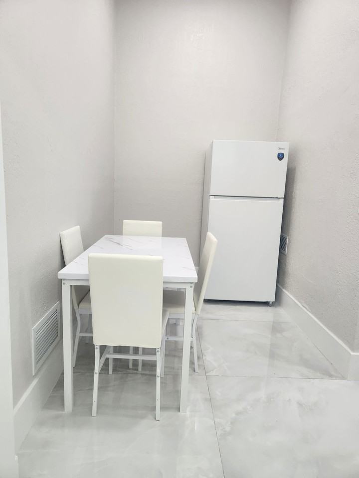 13381 Nw 7th Ter - Photo 6 of 7