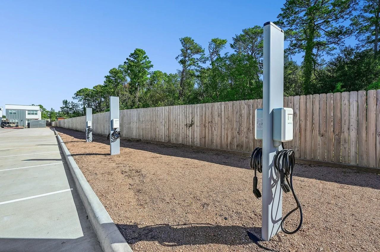 13588 Ella Blvd #2501 - Photo 4 of 8