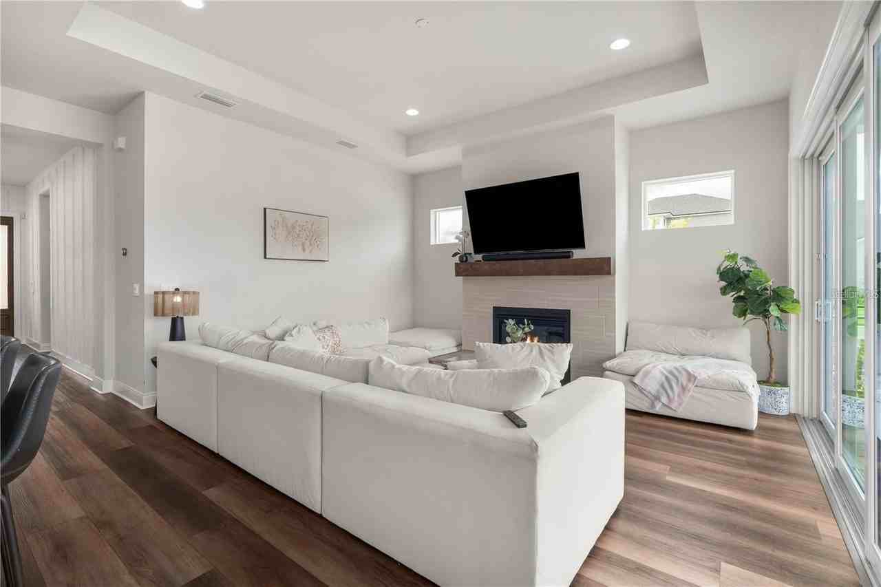 3225 Sw 120th Ter - Photo 7 of 42