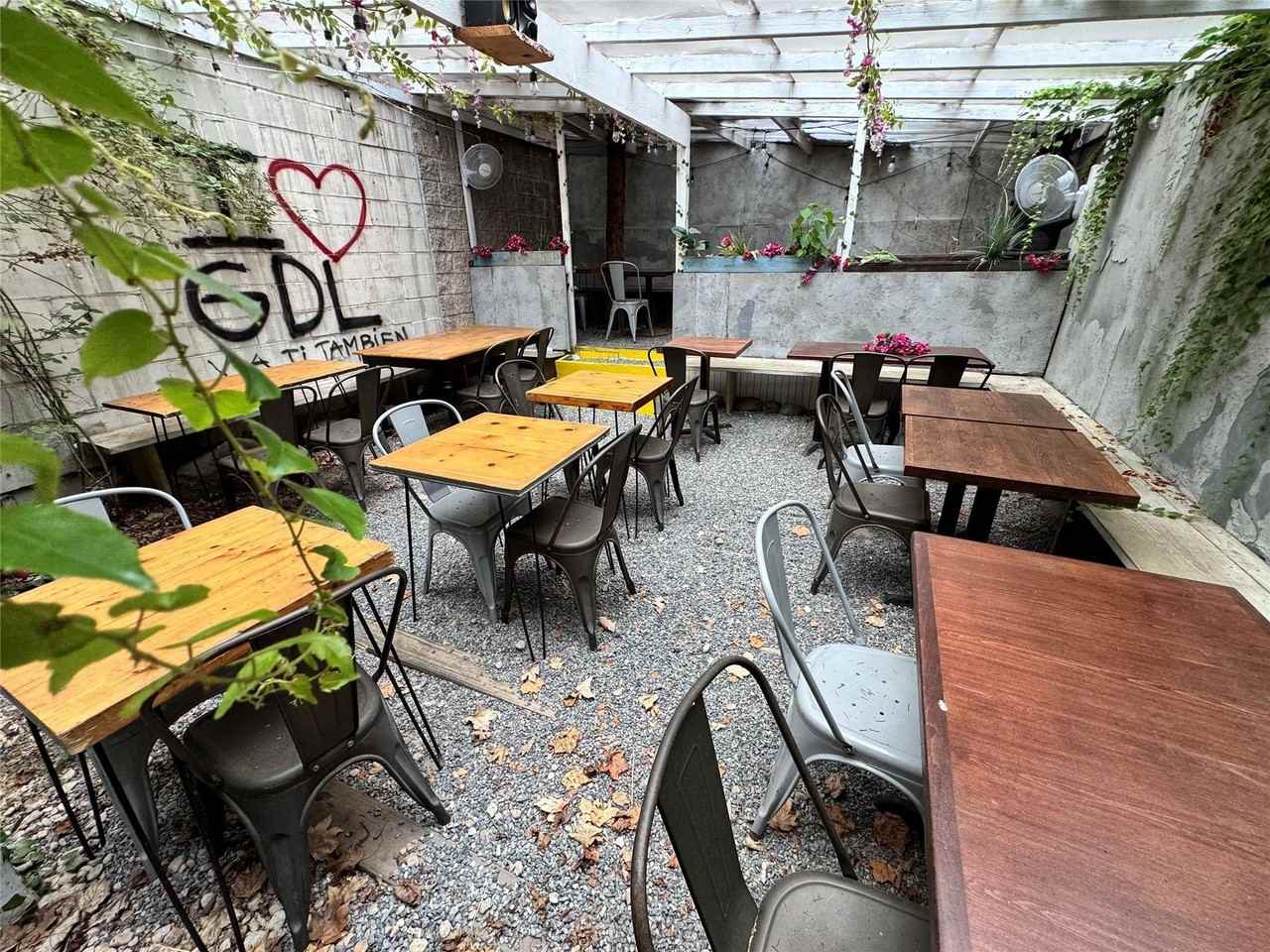 622 Washington Ave - Photo 3 of 12