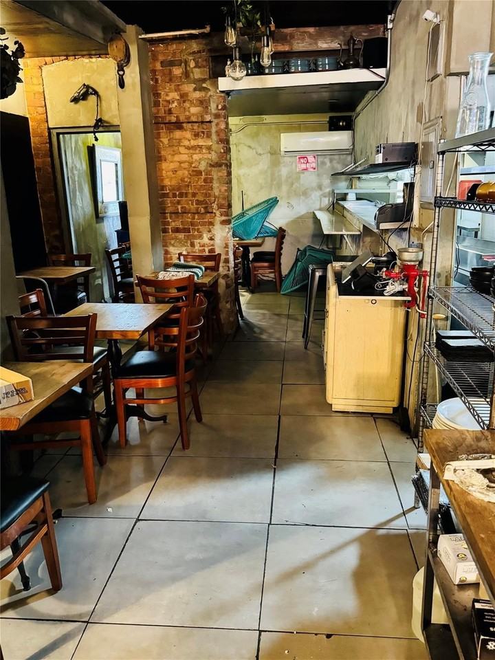 622 Washington Ave - Photo 7 of 12