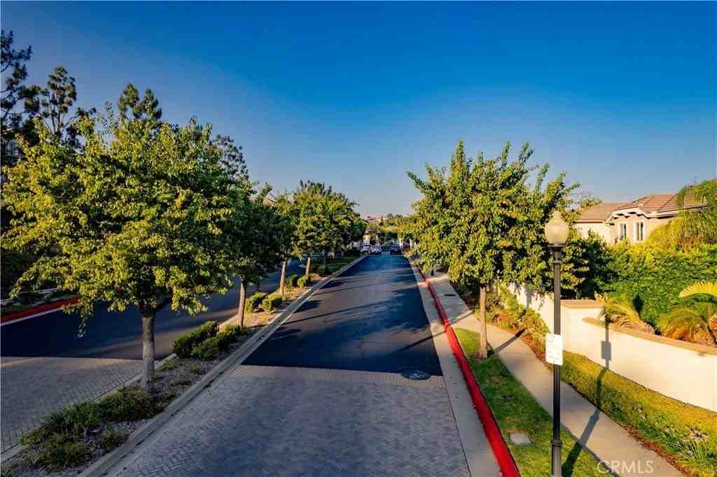 19803 Beringer Pl - Photo 3 of 50